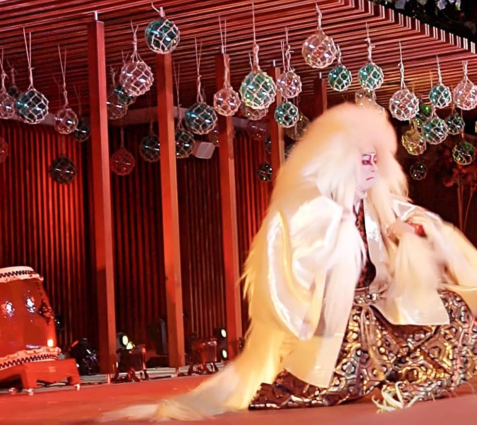 インドの結婚式で「花魁道中」と「獅子舞」を披露