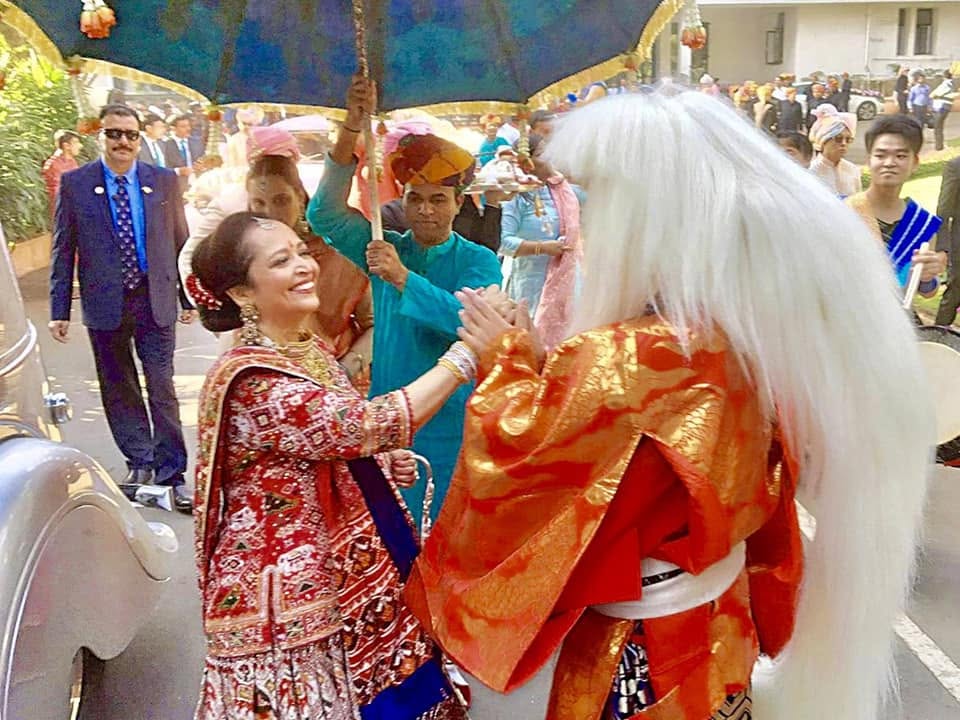 インドのPiramalと日本舞踊家の孝藤右近