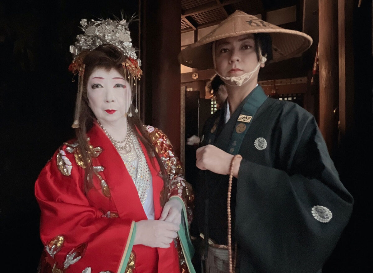 西國寺の尾道御伽草子で奉納舞