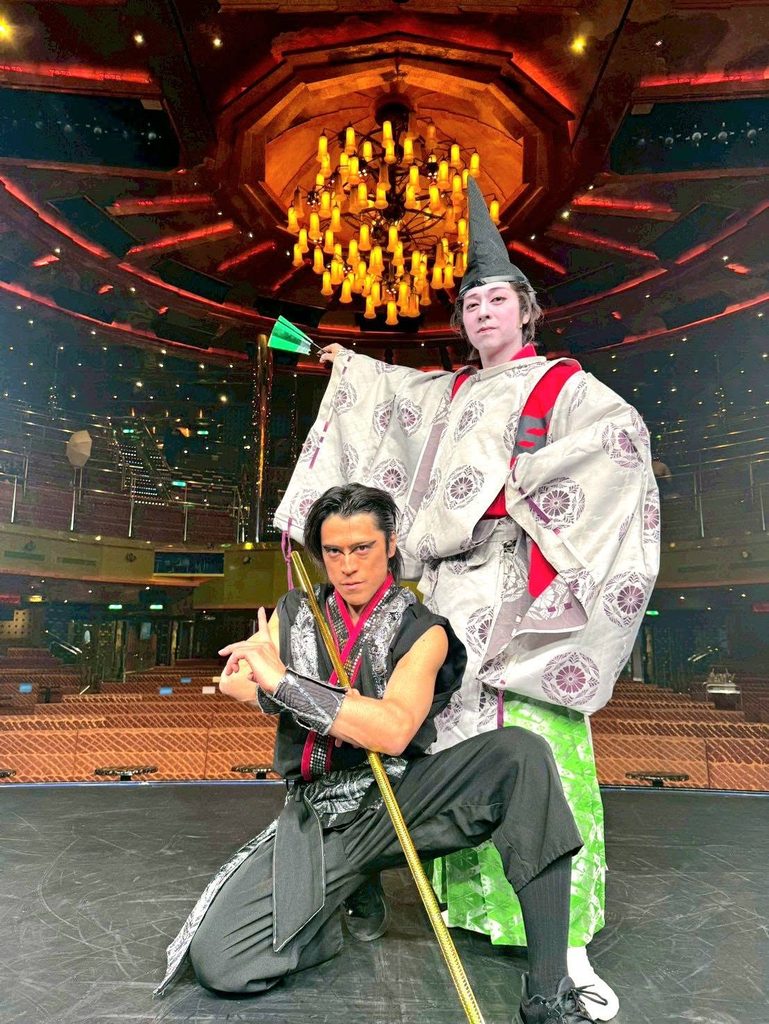 コスタ・セレーナ号で日本舞踊ショー「源氏物語」