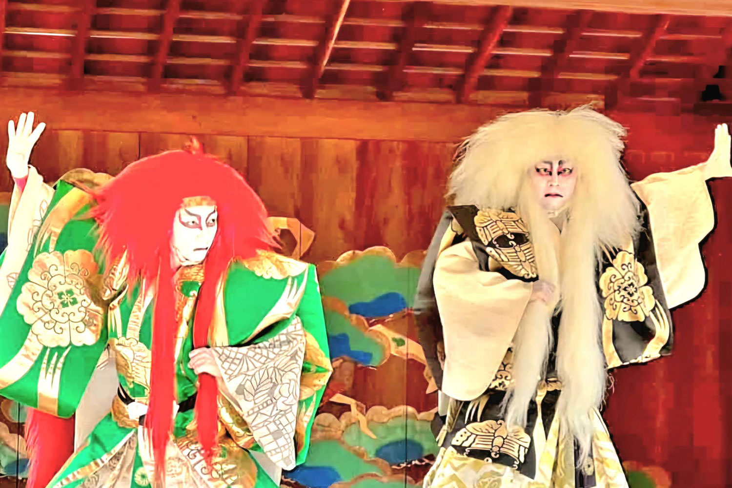 連獅子、藤娘、雨の五郎を披露｜岡山後楽園の能舞台
