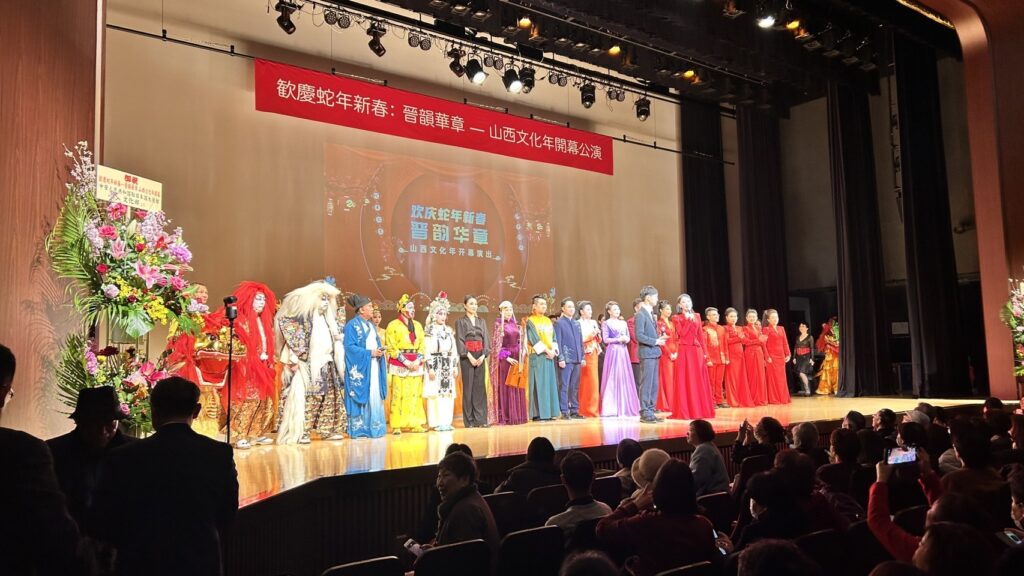日中友好イベントで孝藤右近☆左近が連獅子を披露
