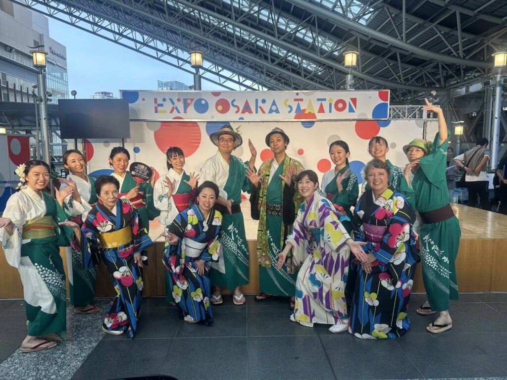 大阪駅での盆踊りイベント
