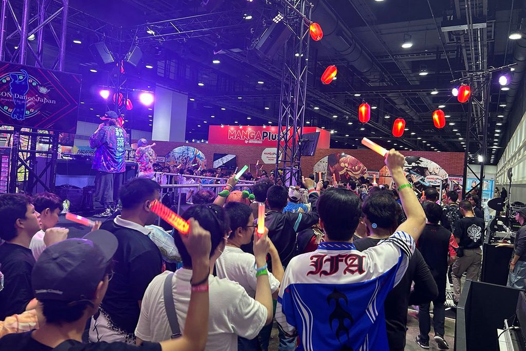 タイでアニソン盆踊りが盛り上がる